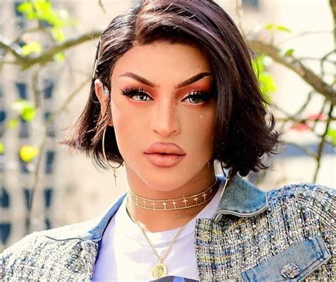 Contact pabllo vittar on messenger. Pabllo Vittar revela ter tomado hormônios femininos: 'não era pra mim' - iBahia