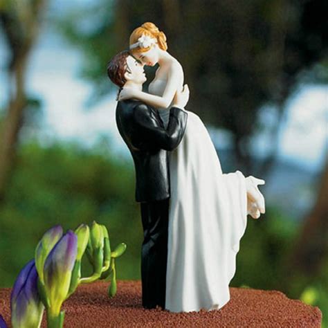 Wedding Cake Topper Wedding Couple Kiss Tender Moment