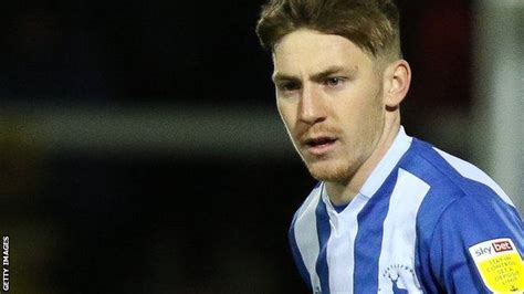 Matty Daly Huddersfield Town Loan Midfielder To Harrogate Town Bbc Sport
