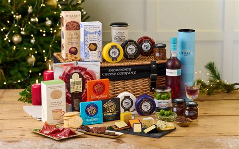Ringtons Classic Hamper Available From Our Doorstep Delivery Service