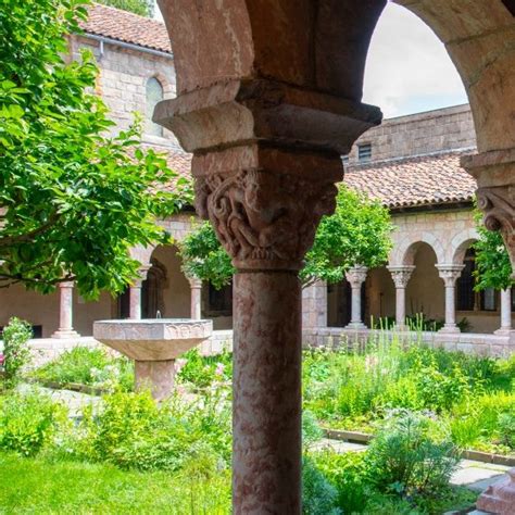 The Met Cloisters Best Ambiance