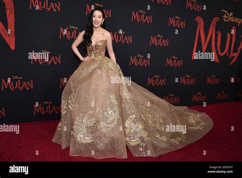 yifei liu attends the premiere of disney s mulan at dolby theatre on march 09 2020 in los