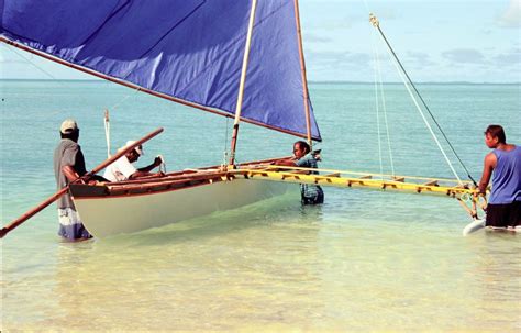 18 Traditional Pacific Outrigger Kayaking Boat Sailing