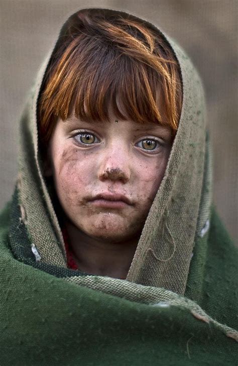 The Afghan Child Exiles Living In Poverty In Pakistan Sad Child Poor