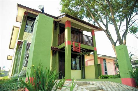 Cara menghitung biaya design rumah 2 lantai. Rumah ini Dibangun Dengan Biaya Kurang dari Rp 50 Juta ...