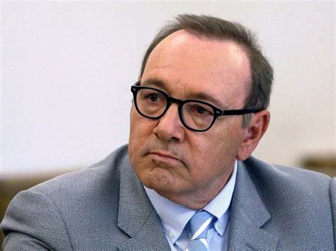 kevin spacey questioned by scotland yard over sexual assault claims the independent the