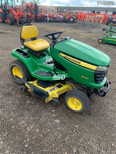 Usagé 2008 John Deere X320 Tracteur à Pelouse Agricoleidéal