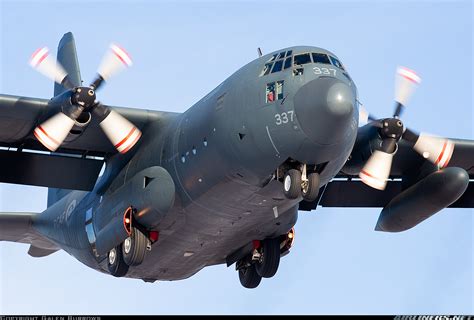 Lockheed Cc 130h Hercules C 130hl 382 Canada Air Force