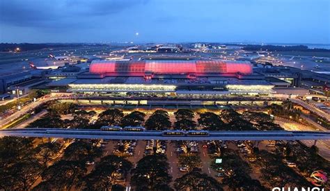 Solltest du einen aufenthalt in dieser gegend planen, ist singapur flughafen die beste wahl. Flughafen Singapur wird doppelt so gross | Travelnewsplus