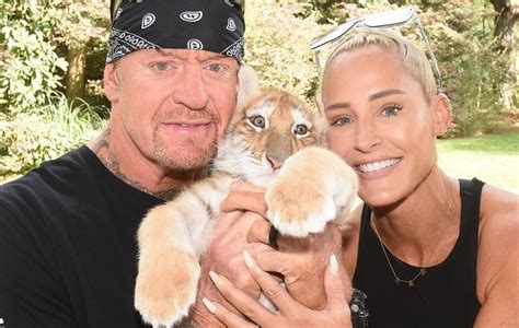 Michelle Mccool Reveals Details From The Undertakers Post Retirement Life