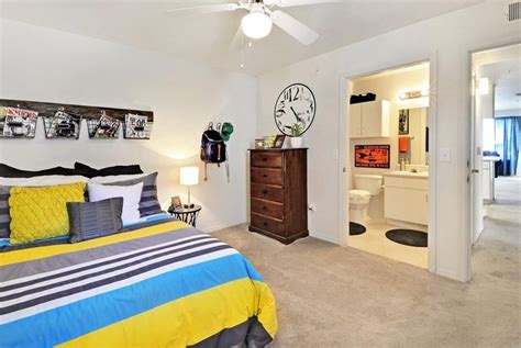 Maybe you would like to learn more about one of these? West 20 Gainesville, FL - GatorRentals.com