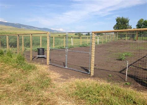 Custom Farm Fence