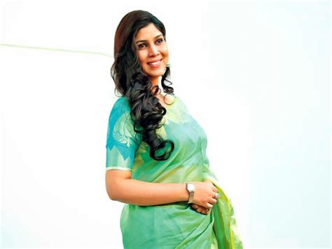 Beautiful Sakshi Tanwar Hd Wallpaper All 4u Stars Wallpaper