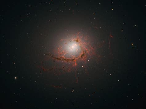 Hubble Space Telescope Observes Hidden Depths Of Ngc 4696 Scinews