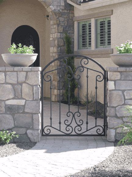 Pin By Angel W On Az House Iron Garden Gates Front Courtyard Front