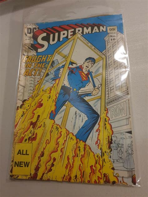 Comic Book Magazine ~~ Superman No10 Caught In The Act X Marks The Shop