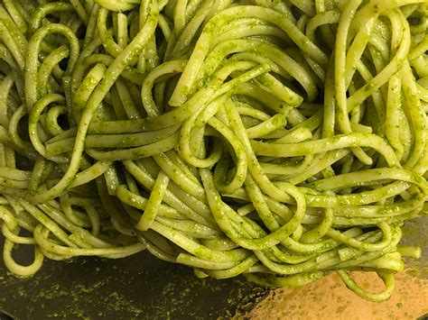 Espagueti verde la versión más mexicana del clásico italiano