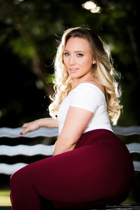 Aj Applegate Adult Film Actress Aj Applegate Attends The 2016 Adult See The Latest