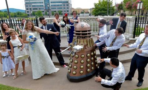 This Couple Had An Amazing Doctor Who Themed Wedding Doctor Who