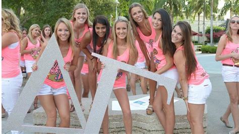 Signs You Re In A Sorority What It S Like To Be In A Sorority