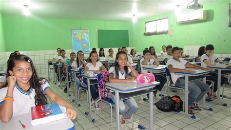 Escolas Municipais Iniciam Ano Letivo De 2017