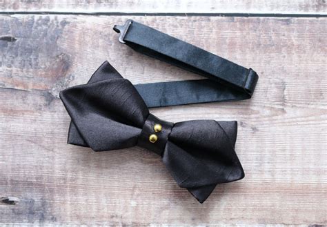 Men's Bowties Bow ties for men. Gold Bow ties. Diamond | Etsy | Mens bow ties, Gold bow tie 