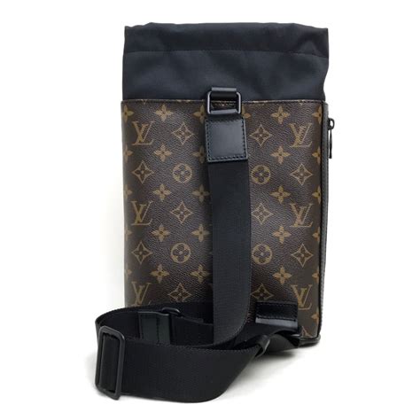 Capture great deals on stylish louis vuitton bags for men at the lowest prices. AUTHENTIC UNUSED LOUIS VUITTON Monogram Chalk Sling Body ...