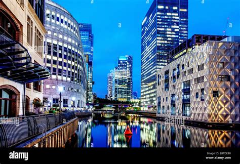 Modern Architecture At Night In Canary Wharf London Uk Stock Photo Alamy