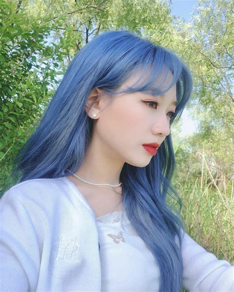 lovelyz sujeong instagram iloveryu blue hair girl hairstyles ulzzang girl