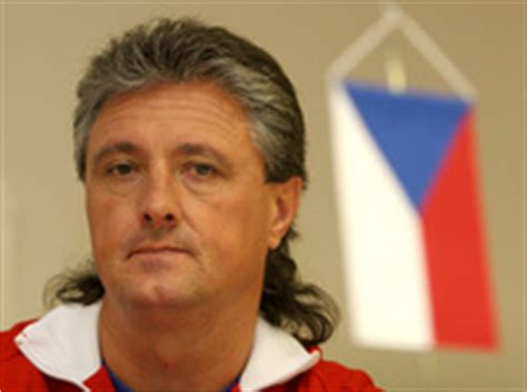 Jaroslav navrátil is a czech footballer who plays as a right winger for go ahead eagles in the dutch eerste divisie. Les cahiers du tennis en pension: France - République ...