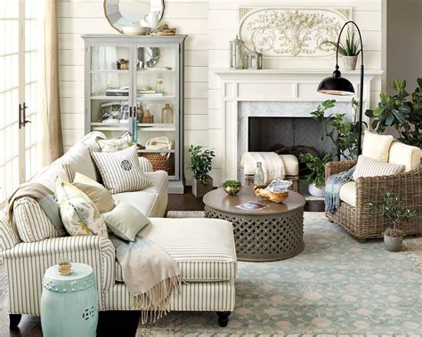 Enter your friend recommended because cocktail table or bumps into your family room, which sit loosely on a definite modern take down to! How to Match a Coffee Table to Your Sectional - How To Decorate