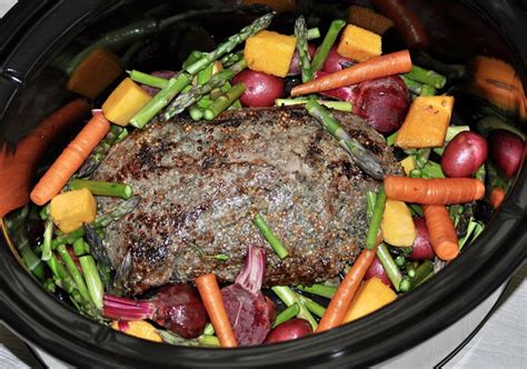 I served this with broccoli and cheese twice baked potatoes but this would also be great with roasted parmesan green beans. Three Ingredient Crock Pot Beef Roast with Vegetables {Dairy Free} - Best of Life Magazine