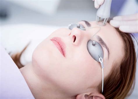 Co2 Laser Why Its A Perfect Procedure For Fall Realself News