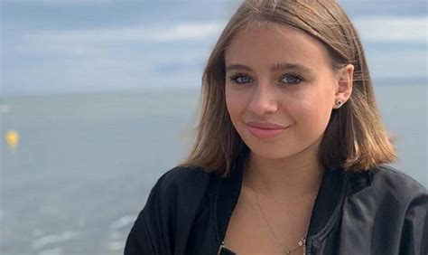 Pod fotografią córki jarosława bieniuka pojawiło się. Podobna do słynnych rodziców? Oliwia Bieniuk w ...