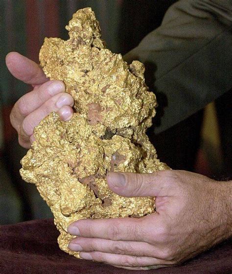 Biggest Gold Nugget Found In Ohio Father Discovers Uk Largest Ever