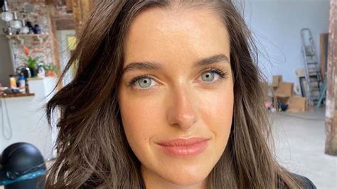 Welcome to the marie nasemann zine, with news, pictures, articles, and more. Schon vier Monate nach Geburt: Marie Nasemann modelt wieder | Promiflash.de