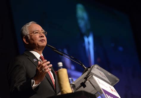 — picture by hari anggara. Najib Assures The Rakyat That EPF Withdrawal Age Limit ...