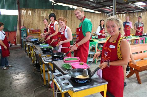 Half Day Cooking Class In A Typical Chiang Mai House Thai Kitchen