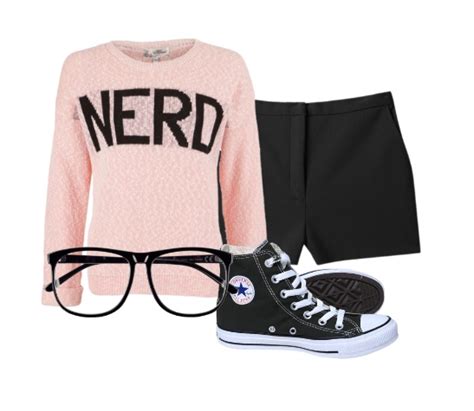 Pink Nerd Sweater Black Short Glasses And All Stars Casual Outfits