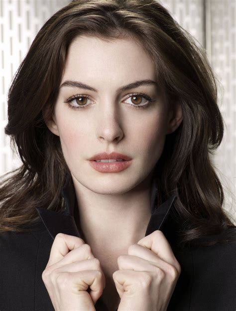 Movie Star Anne Hathaway As Spy Agent 99 Get Smart
