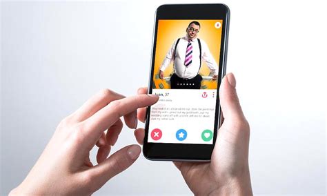 (tinder has consistently been at the top of the list for years.) in its initial form, hinge operated like tinder, with users swiping left or right on photographs to express interest. Tinder's New Feature Made It This Week's Top Grossing iOS App
