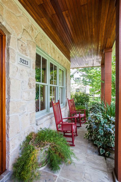 Elke dag worden duizenden nieuwe afbeeldingen van hoge kwaliteit toegevoegd. How to Design Front Porch Designs for Ranch Style Homes - HomesFeed