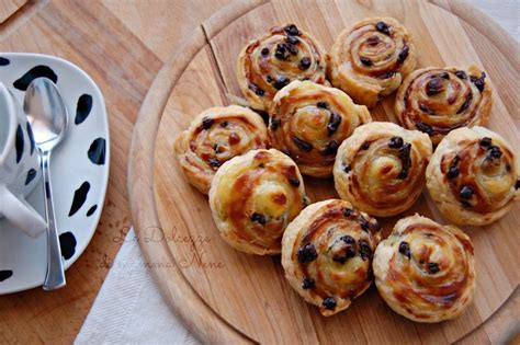 Infine unire le gocce di cioccolato fondente e mescolare nuovamente. GIRELLE CON CREMA E GOCCE DI CIOCCOLATO | Ricette, Idee ...