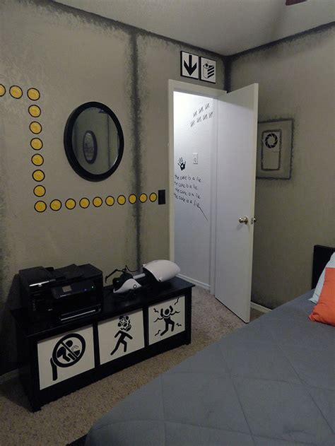Gamer Creates An Incredible Portal Themed Bedroom