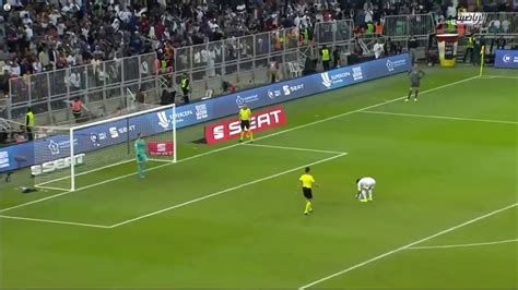 وأطلق ديمبيلي رصاصة الرحمة على مانشستر سيتي بتسجيله الهدف الشخصي الثاني والثالث لفريقه قبل ثلاث دقائق من نهاية الوقت الأصلي للمباراة. أتلتيكو مدريد ضد ريال مدريد : ‫هدف أتلتيكو مدريد الرابع🔥ضد ...