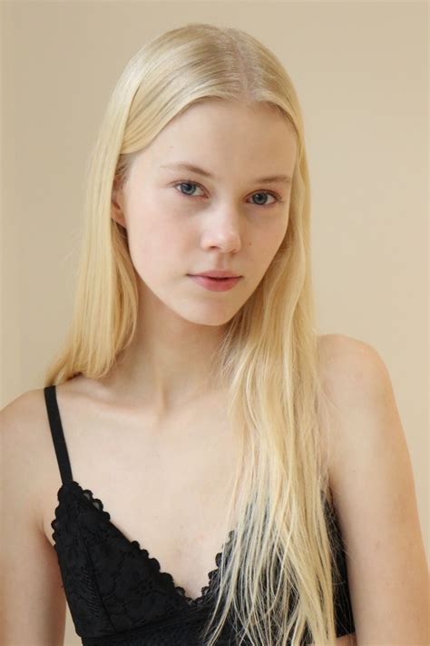 Amalie Schmidt Lemanagement Pale Blonde Hair Brunette Beauty