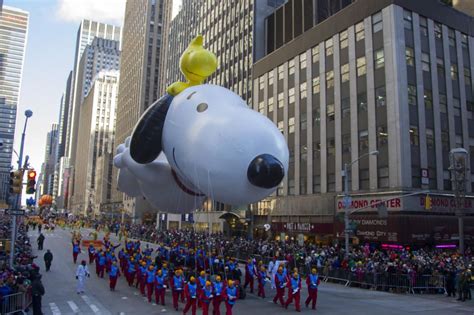Snoopy Thanksgiving Day Parade Macys Thanksgiving Day Parade