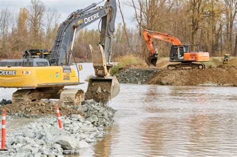 Abbotsford Mayor Says Work On Dikes Flood Gates Helping To Ease Flooding Cbc News