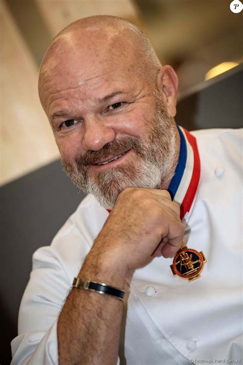 Discrète et nuancée, dominique etchebest n'est pas du genre à s'exhiber au cou de son époux sur les tapis rouges. Exclusif - Philippe Etchebest préside le salon français de ...