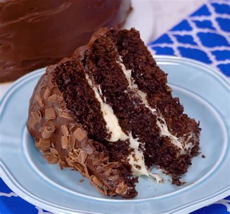 Gâteau au chocolat) is a cake flavored with melted chocolate, cocoa powder, or both. Hersheys Chocolate Cake with Cream Cheese Filling & Chocolate Cream Cheese Buttercream